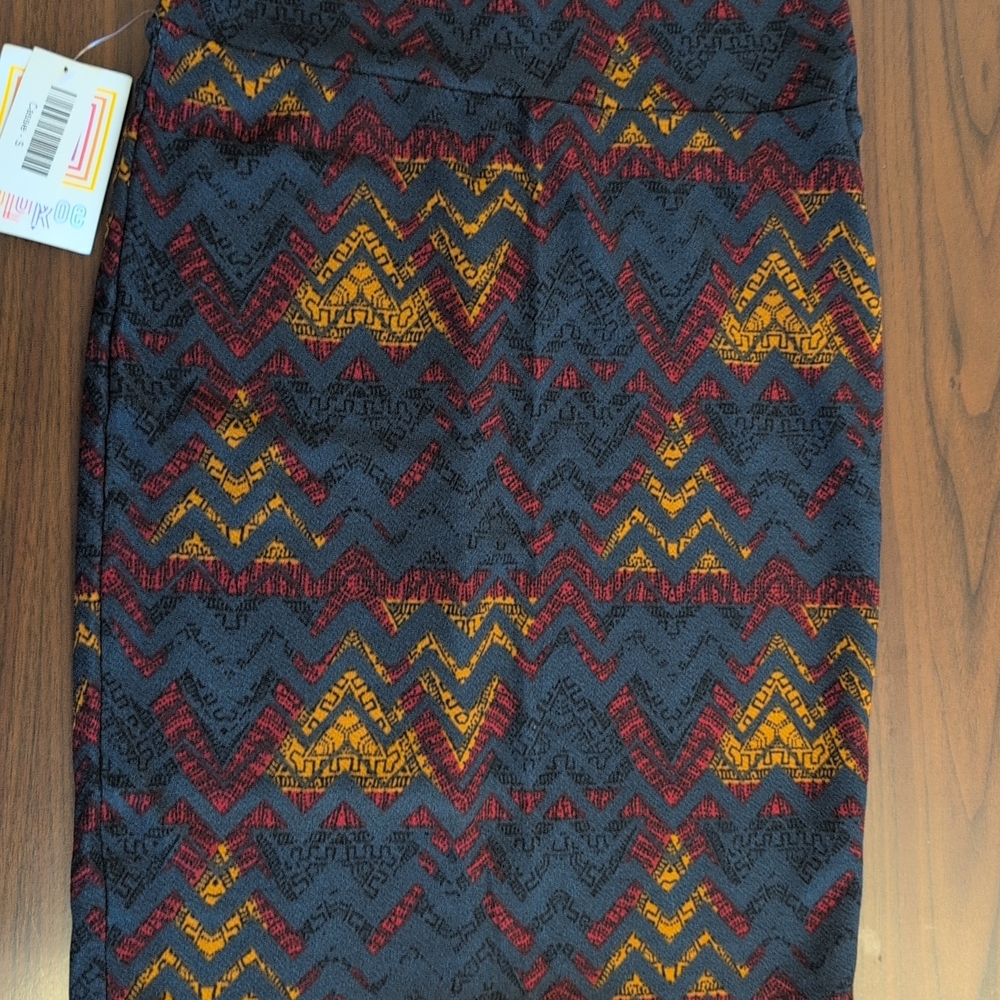 LuLaRoe Chevron Pattern Skirt in Red and Yellow